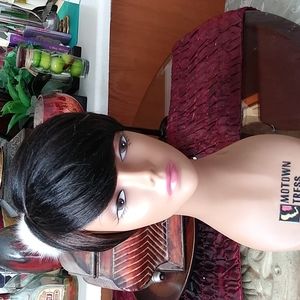 Short style wig